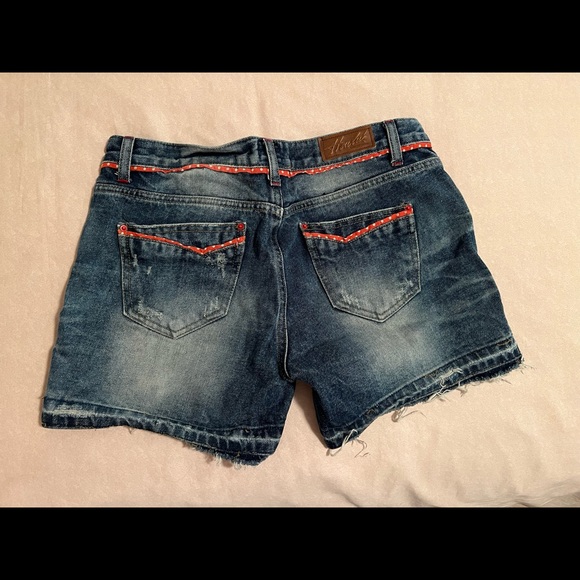 Korean Jean Shorts Size Large/30 with Pink Trim - Picture 2 of 2